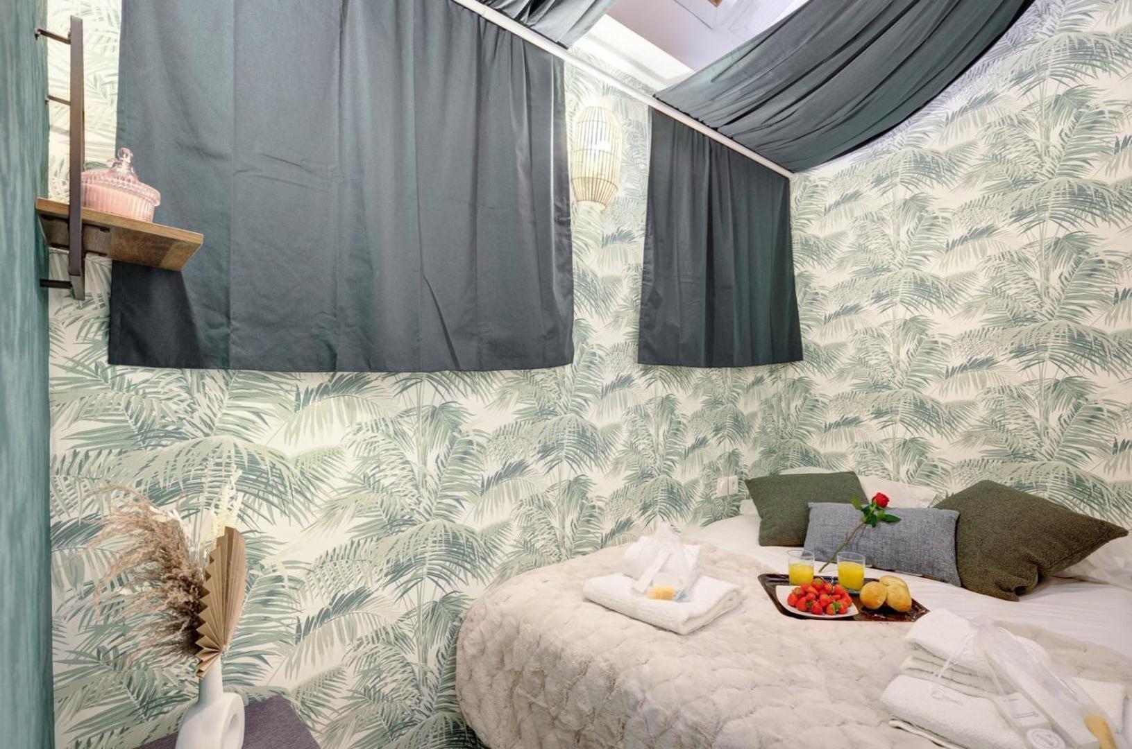 812 Besty Paris - Superb In Paris * Asnieres-sur-Seine